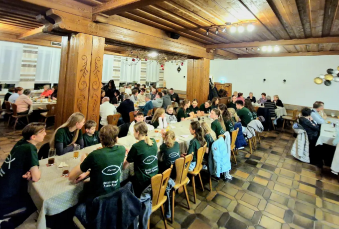 Zahlreiche Ehrenamtliche folgten der Einladung zum Dankeschön-Essen. (Bild: Felix Hartung)